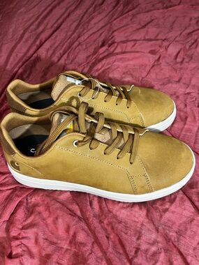 Carhartt Men's Low-Top Suede Sneaker in Tan